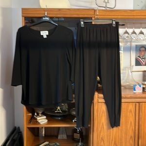 Joseph Ribkoff top paired with a NAYA pant